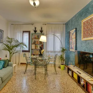 Biennale Charme Apartment Venedig